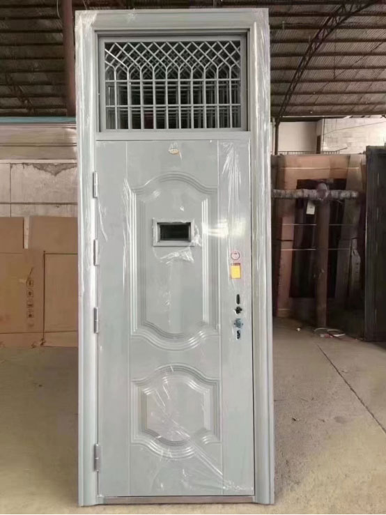 盐池学校教室门 盐池学校教室门