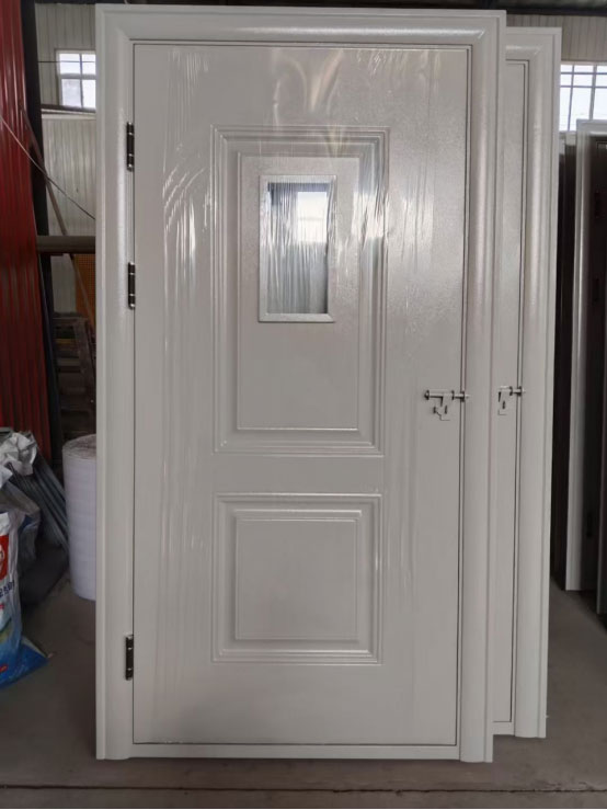 盐池学校教室门