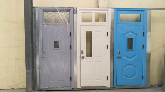 盐池学校教室门