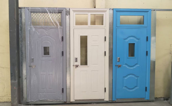 盐池学校教室门